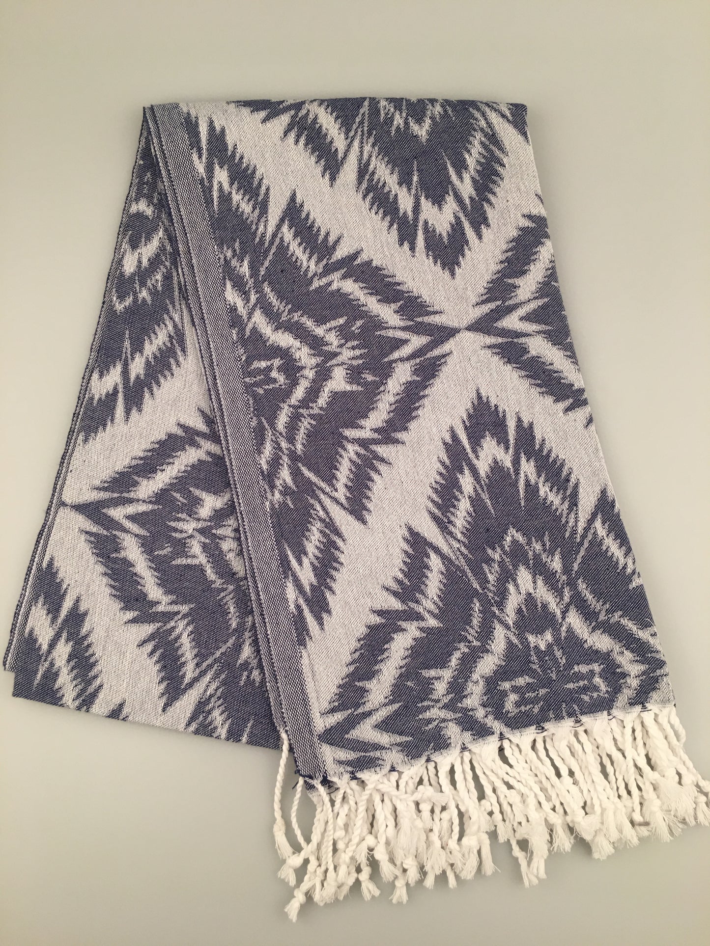 Турецкое жаккардовое полотенце Пештемаль Larisa (300г / 400г)